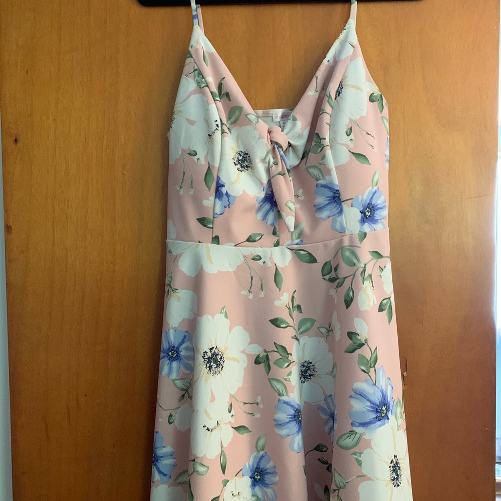 ✨Pink floral dress Perfect Dress For A Night Out✨